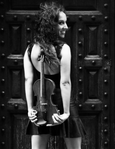 Violinista Carla Santos whitesax events